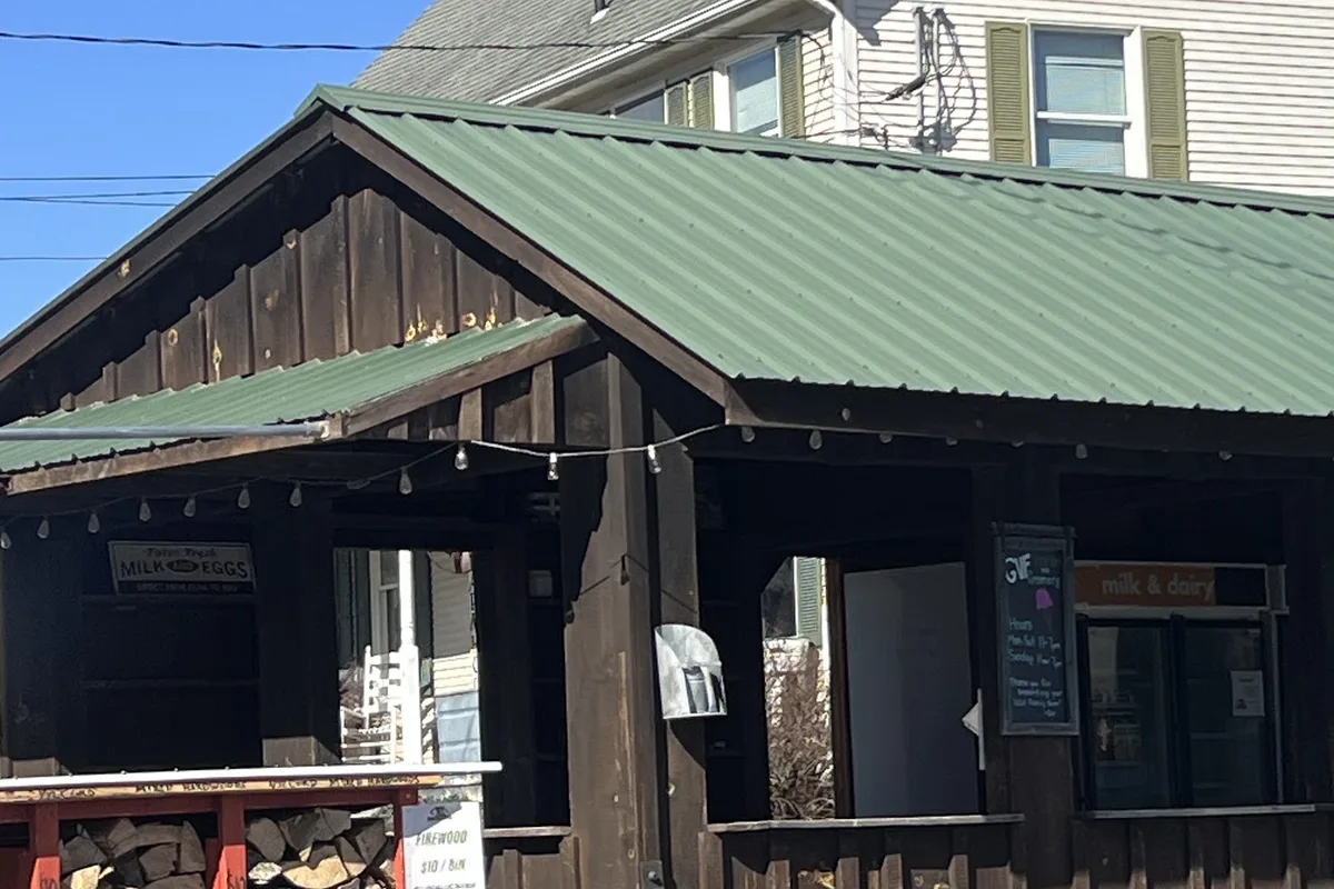 Green Valley Farms market and creamery building on Route 23 in Wantage, NJ
