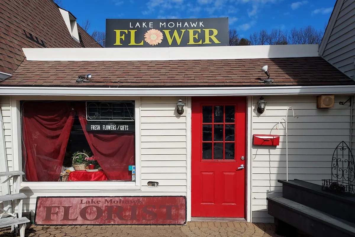 Lake Mohawk Flower Co shop with a red door on Sparta Avenue in Sparta NJ