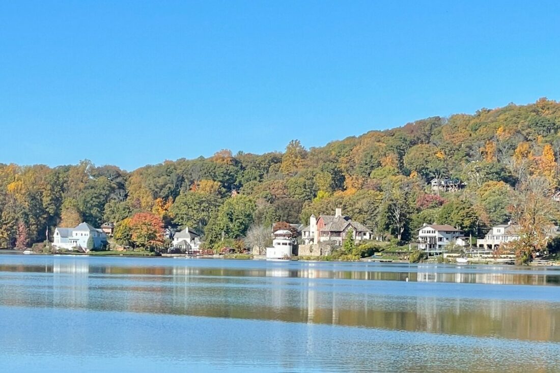 Lake Mohawk shoreline in Sparta, NJ
