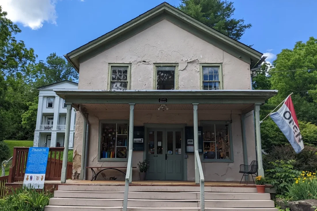 Peters Valley Gallery building on Kuhn Road in Layton, NJ, home of the Handmade Holiday Event