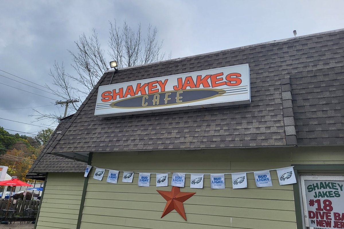 Shakey Jakes Cafe sign on Route 183 in Stanhope, NJ